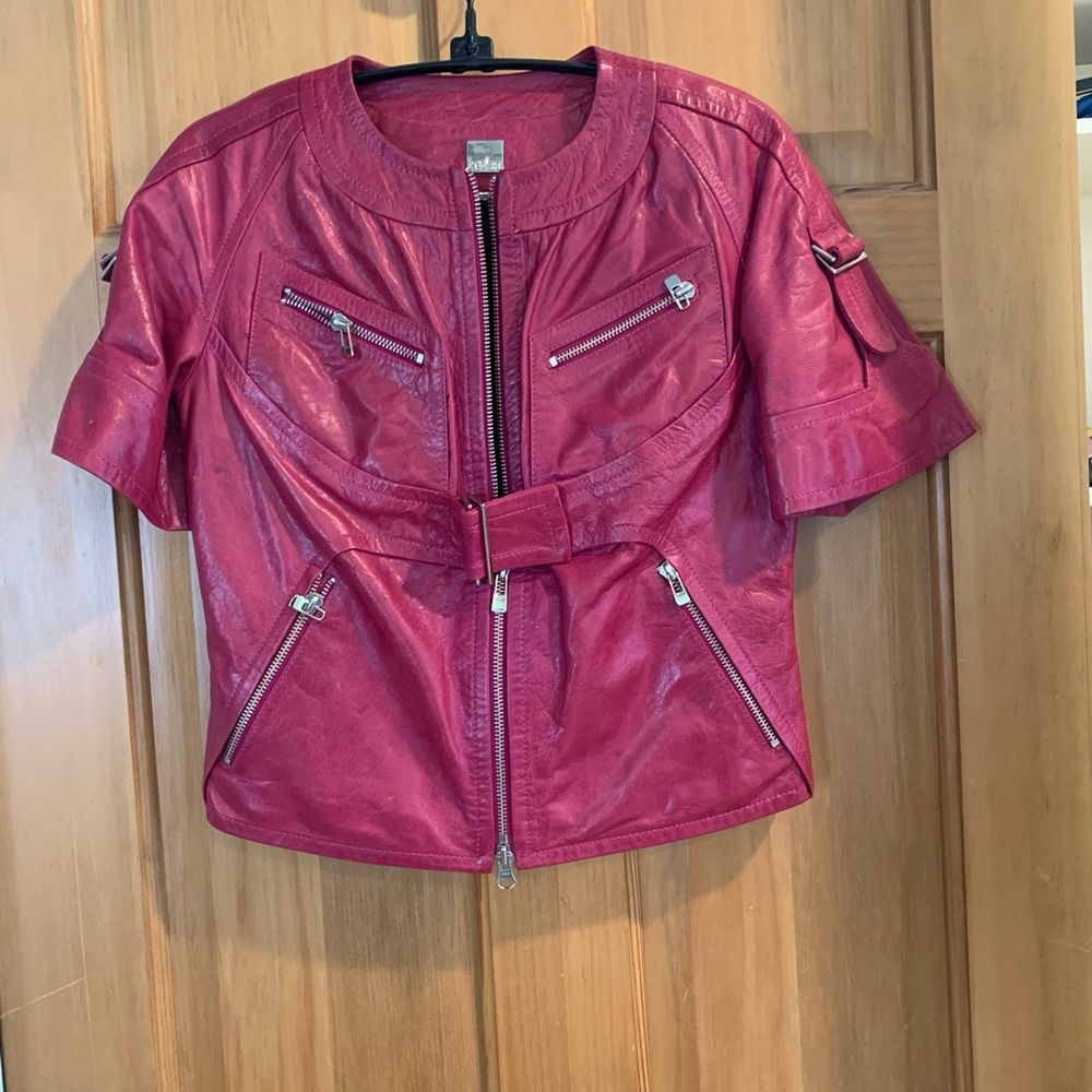 Short sleeve leather jacket